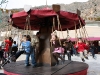 Manual carousel